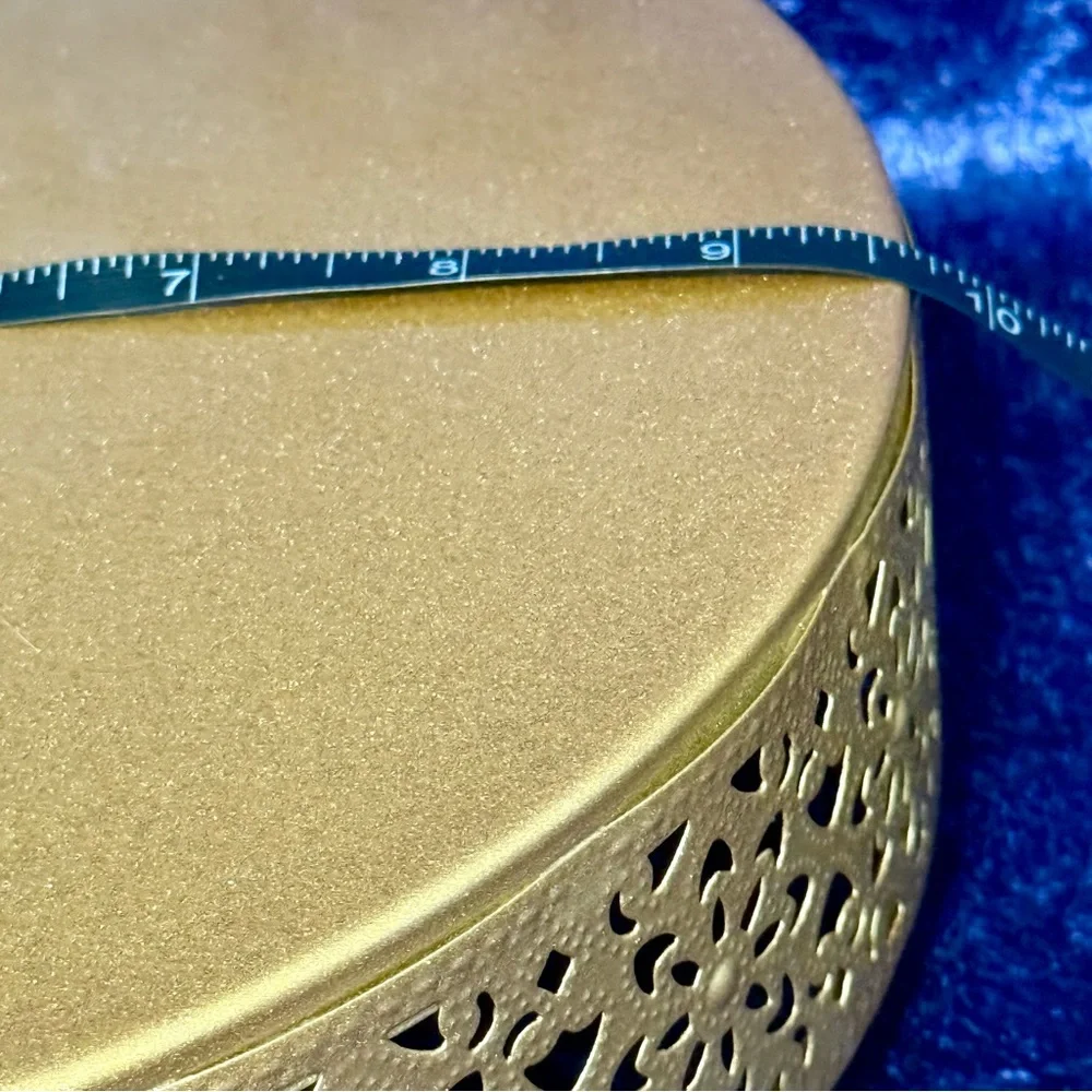 Decorative Gold Metal Cake Stand with Filigree Base